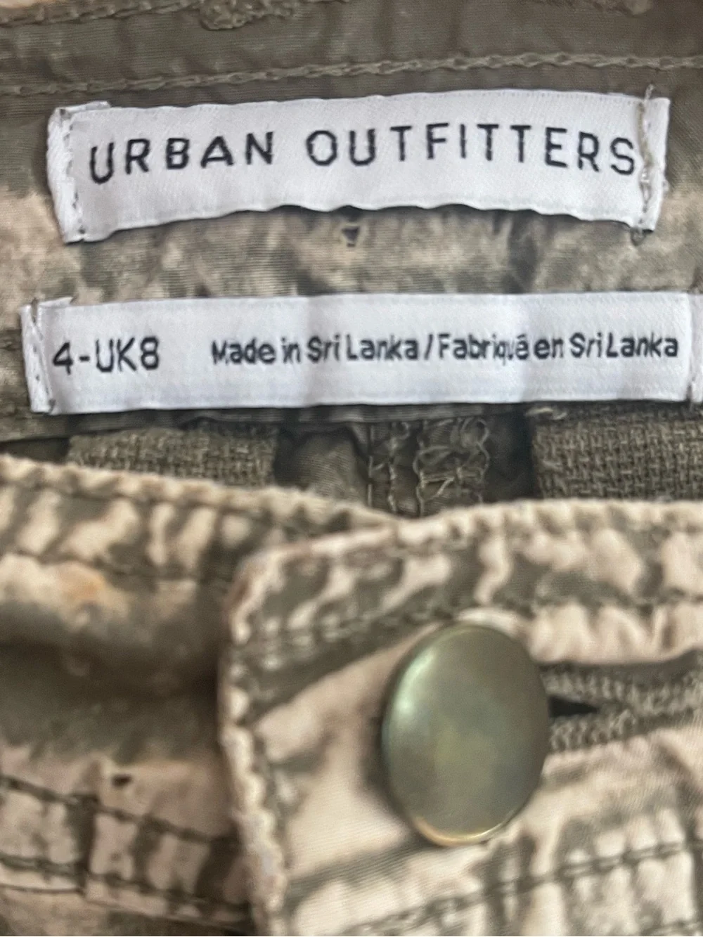 Urban Outfitters Women’s Cargo Pants - Picture 3 of 3